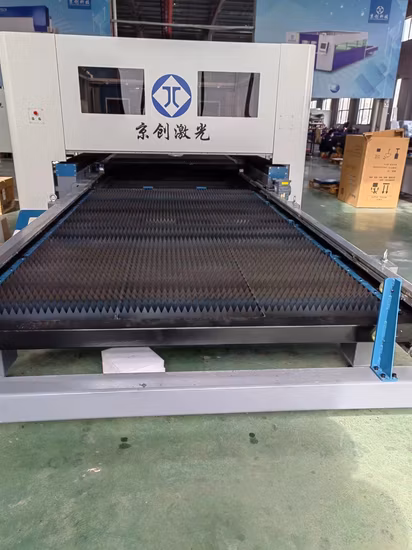 Monthly Deals! 2023 Raycus Ipg Max CNC Fiber Laser Cutting Machine 3000W 6000W 12kw 20kw 30kw Metal Laser for Steel Aluminum Metal Stainless Steel Price